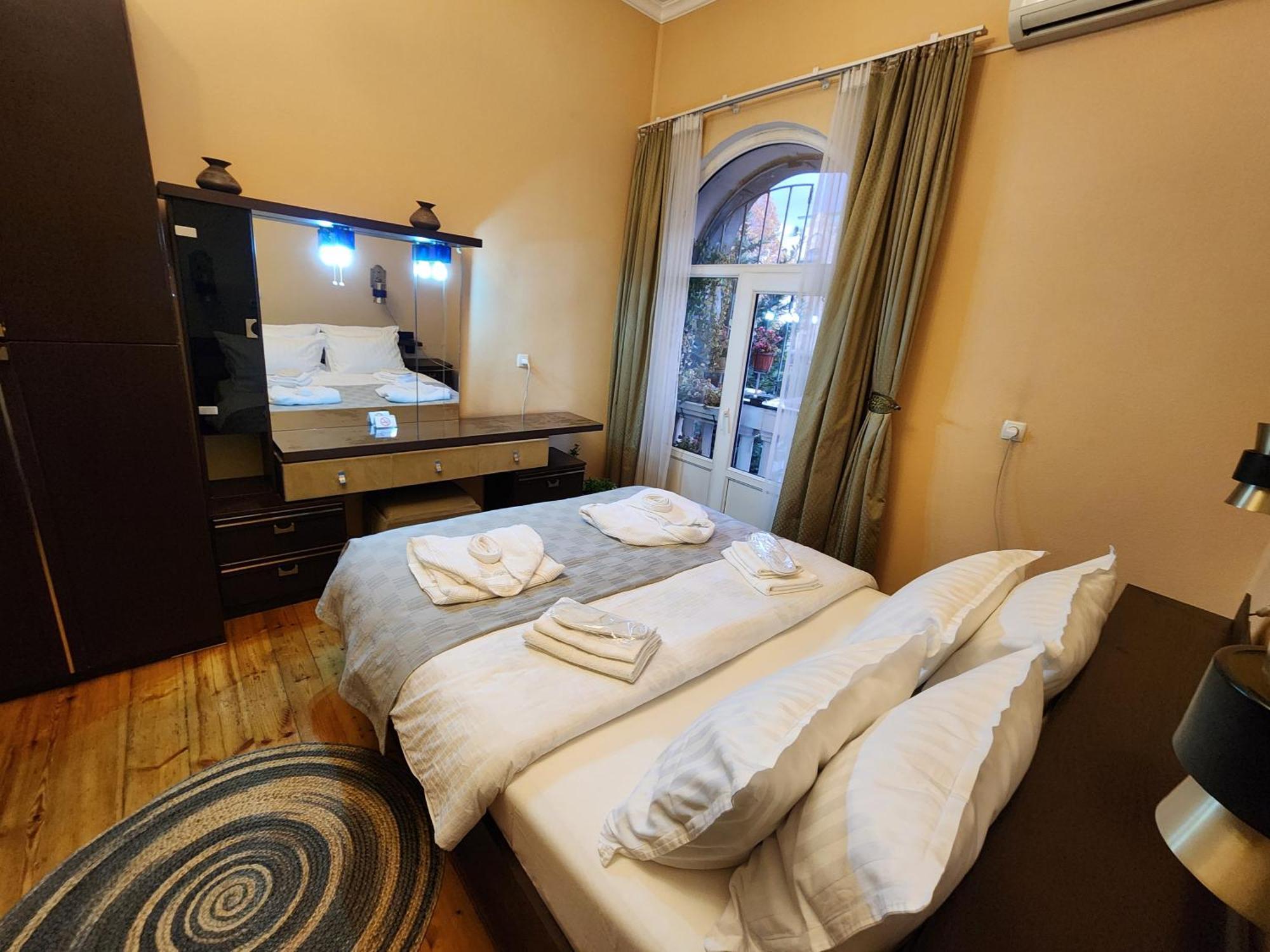 10 Baratashvili St Tbilisi Zewnętrze zdjęcie